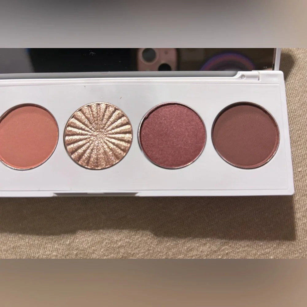 OFRA Signature Palette Luxe Eyeshadow Highlighter Symphony Matte & Metallic NEW